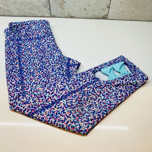 3 Pair of Stretch Leggings - Picture 7 of 12